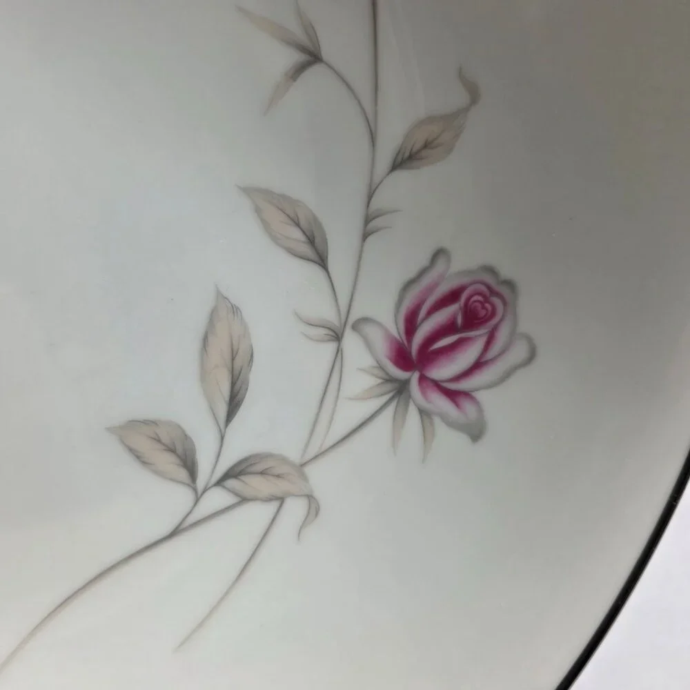 Seizan Fine China Lasting Rose 9 Inch Serving Bowl White Pink Roses Gray Leaves